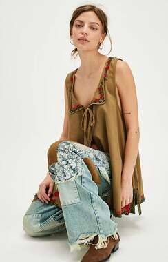 Free People Zina Denim Tunic Embroidered Floral Babydoll Boho Cottagecore Top M